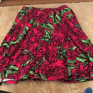 Lularoe Madison skirt, with pockets!! Size medium